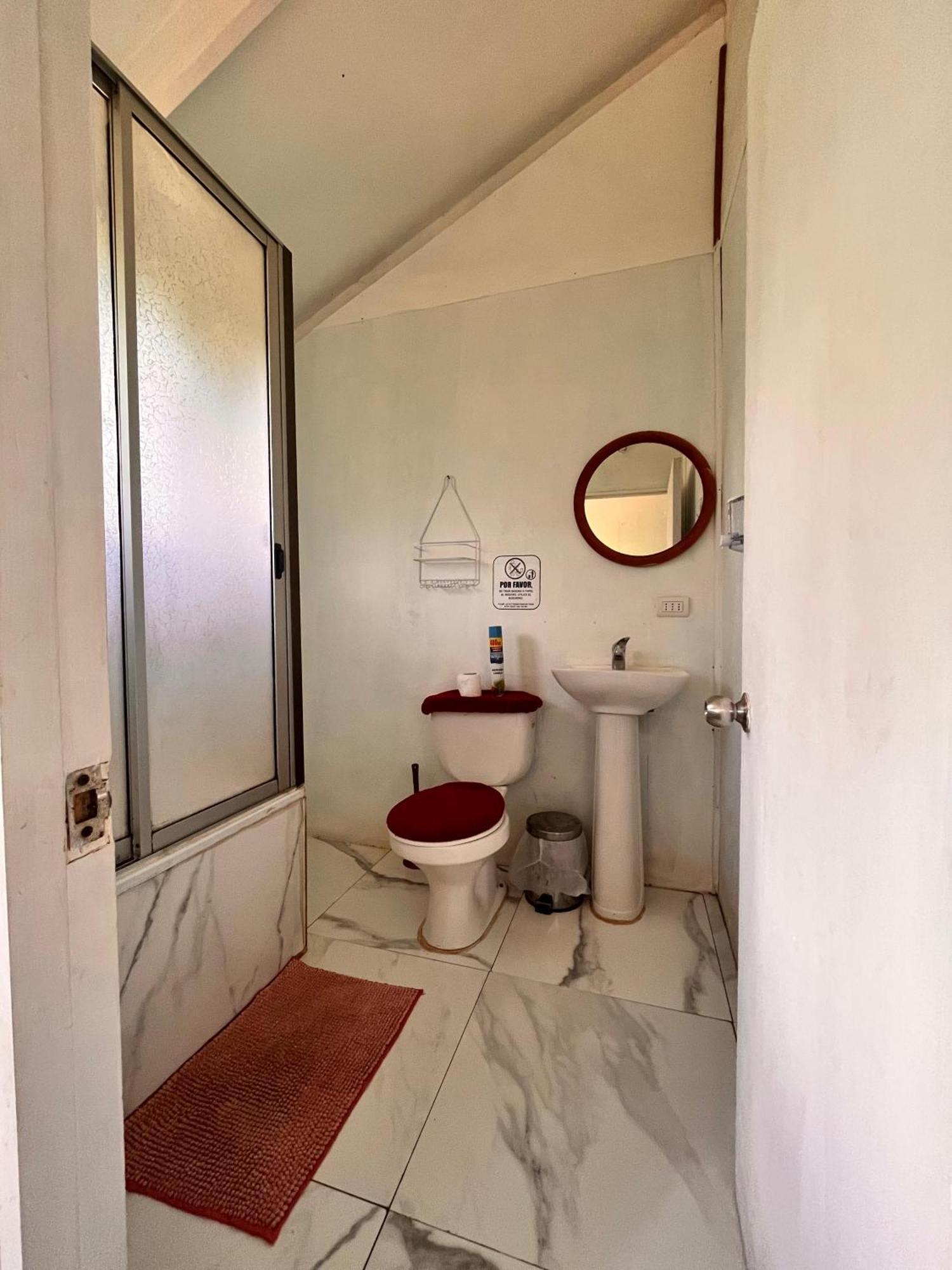 Hostel Pua Vaenga Hanga Roa Exteriér fotografie